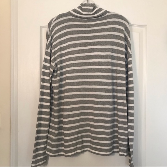 3/$20 J Crew striped turtleneck top gray white - Picture 2 of 8